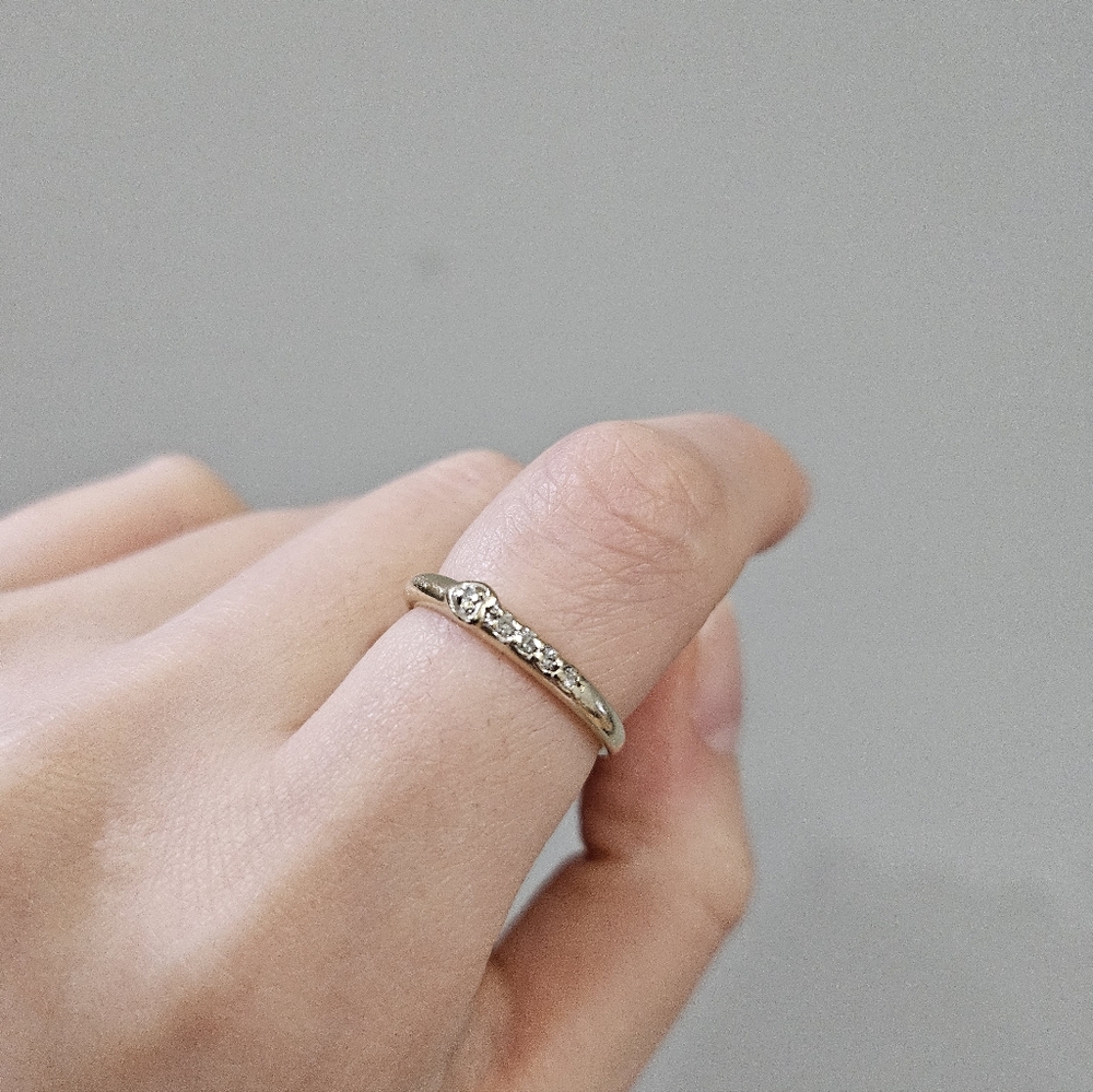 10K Diamond Heart Ring - Picture 7 of 7